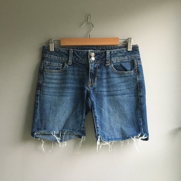 American Eagle Outfitters Pants - American Eagle cutoff stretch Artist jean shorts